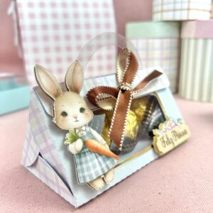 "Caixa triangular de Páscoa para bombons"