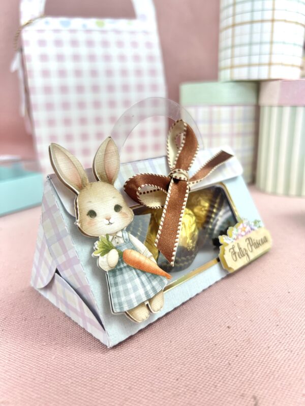 "Caixa triangular de Páscoa para bombons"​