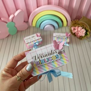 caixa com versículos cristãos presente para mulher