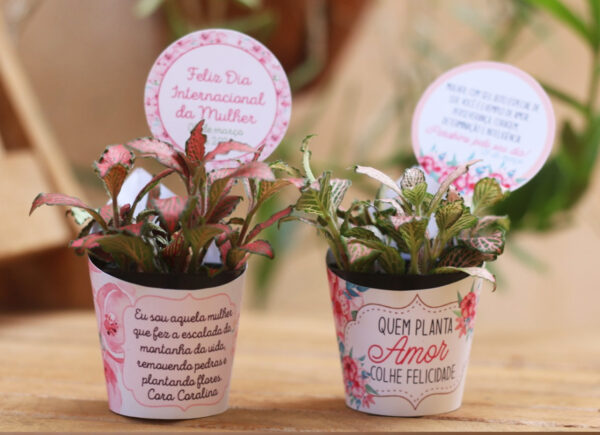 PORTA SUCULENTA E TAG DIA DA MULHER