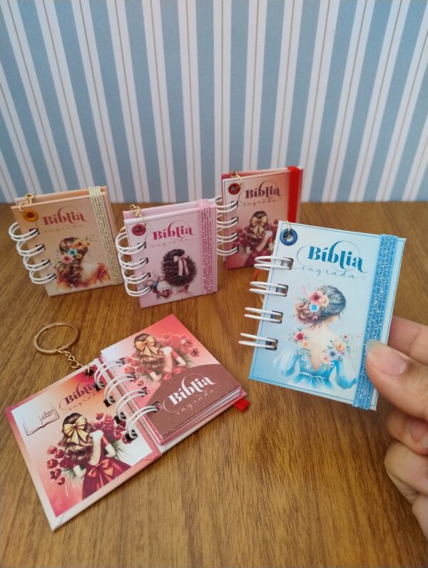 Arquivo Corte Dia da Mulher Mini Bíblia Personalizado