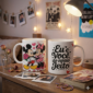 Arte digital para caneca Dia dos Namorados Mickey e Minnie personalizada para impressão.