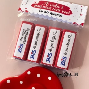 Lapela Bis A Vida é Mais Doce com Você personalizada para Dia dos Namorados pronta para imprimir e montar.