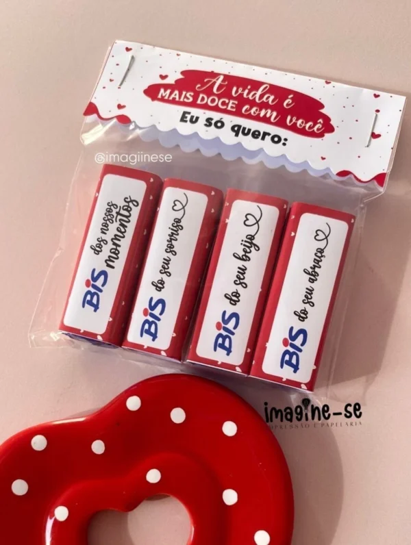 Lapela Bis A Vida é Mais Doce com Você personalizada para Dia dos Namorados pronta para imprimir e montar.