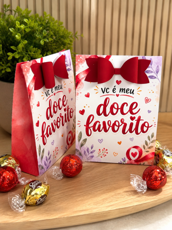 Arquivo digital Sacolinha Surpresa Você é Meu Doce Favorito personalizada para imprimir e montar lembrancinhas criativas.