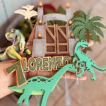 Arquivo de corte topo de bolo Dinossauro T-Rex personalizado para imprimir e montar decoração de aniversário infantil.