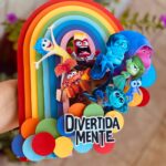 Arquivo de corte topo de bolo Divertidamente personalizado para imprimir e cortar na Silhouette.