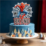 Arquivo digital toppers de bolo Homem Aranha personalizado para imprimir e decorar festas infantis.