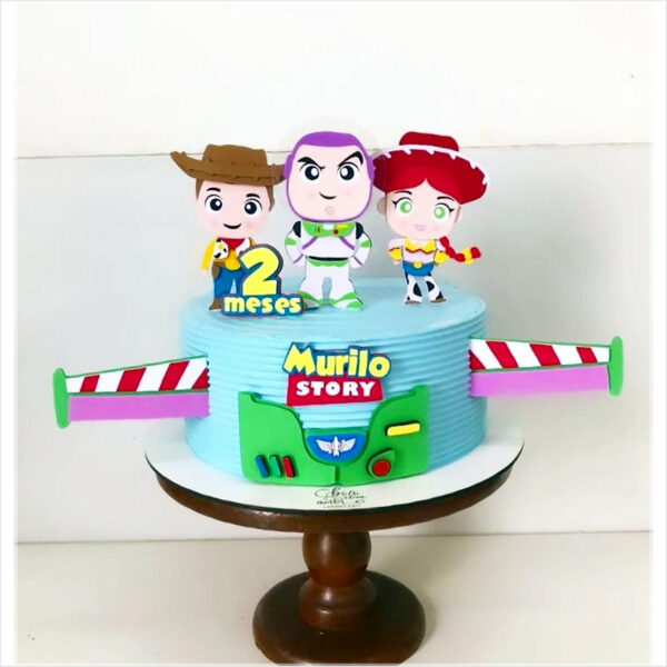 Arquivo de Corte Topo de Bolo Toy Story Personalizado Arquivo de corte topo de bolo Toy Story personalizado para imprimir, ideal para decoração de aniversário infantil.
