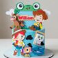 Topo de bolo Toy Story infantil com Woody, Jessie, Bala no Alvo, alienígena verde e decoração temática com nome William.