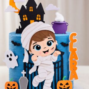 Topo de Bolo Halloween Menina com múmia fofa, castelo assombrado, fantasmas, morcegos e abóboras para aniversário infantil.
